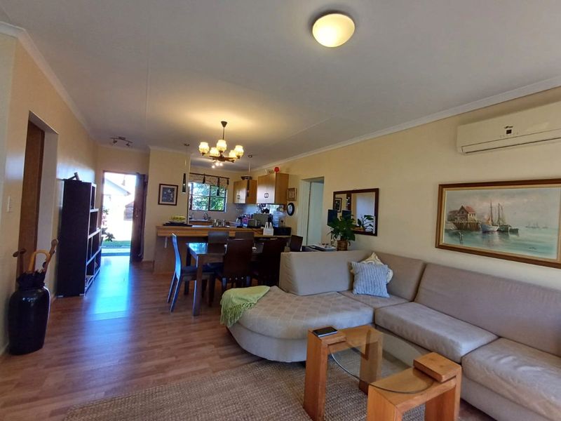 Townhouse For Sale in Flamwood - Photo 3