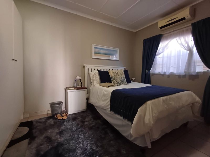 Guest House For Sale in Wilkoppies - Photo 6