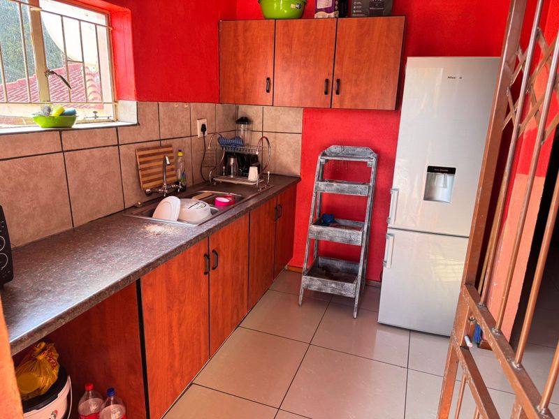 House For Sale in Leopards Bush - Photo 4