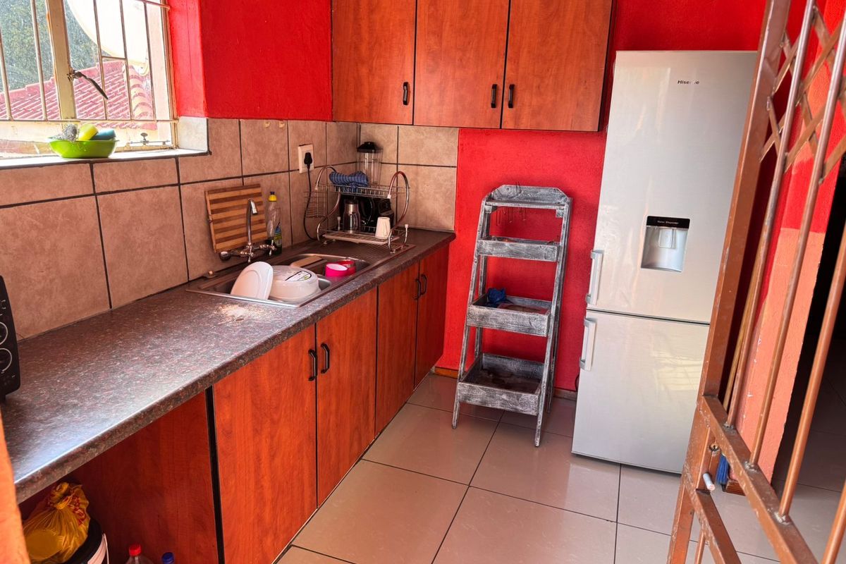 House For Sale in Leopards Bush - Photo 4