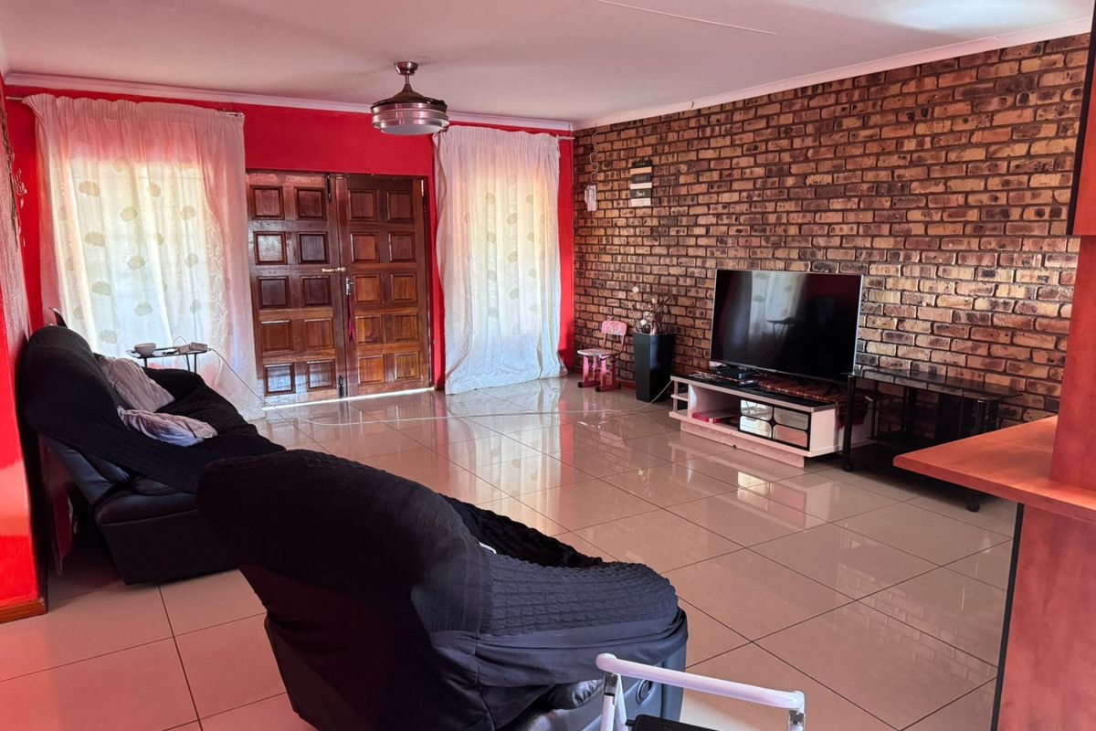 House For Sale in Leopards Bush - Photo 5