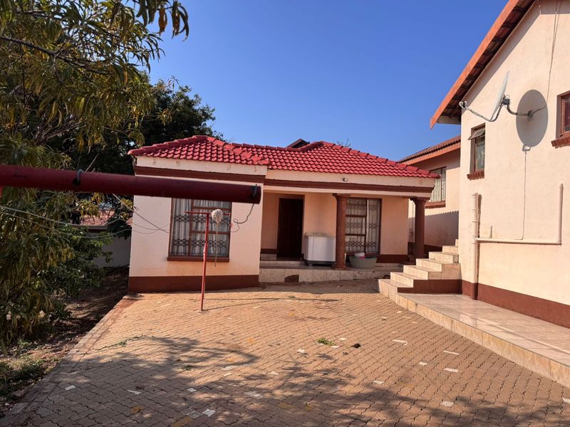 House For Sale in Leopards Bush - Photo 10