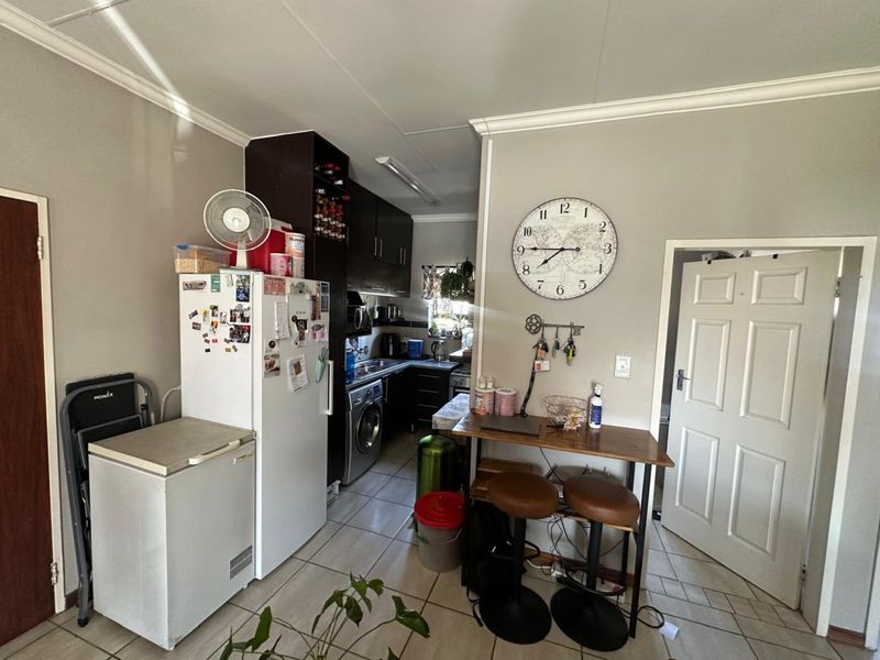 Townhouse For Sale in Terra Nova - Photo 2