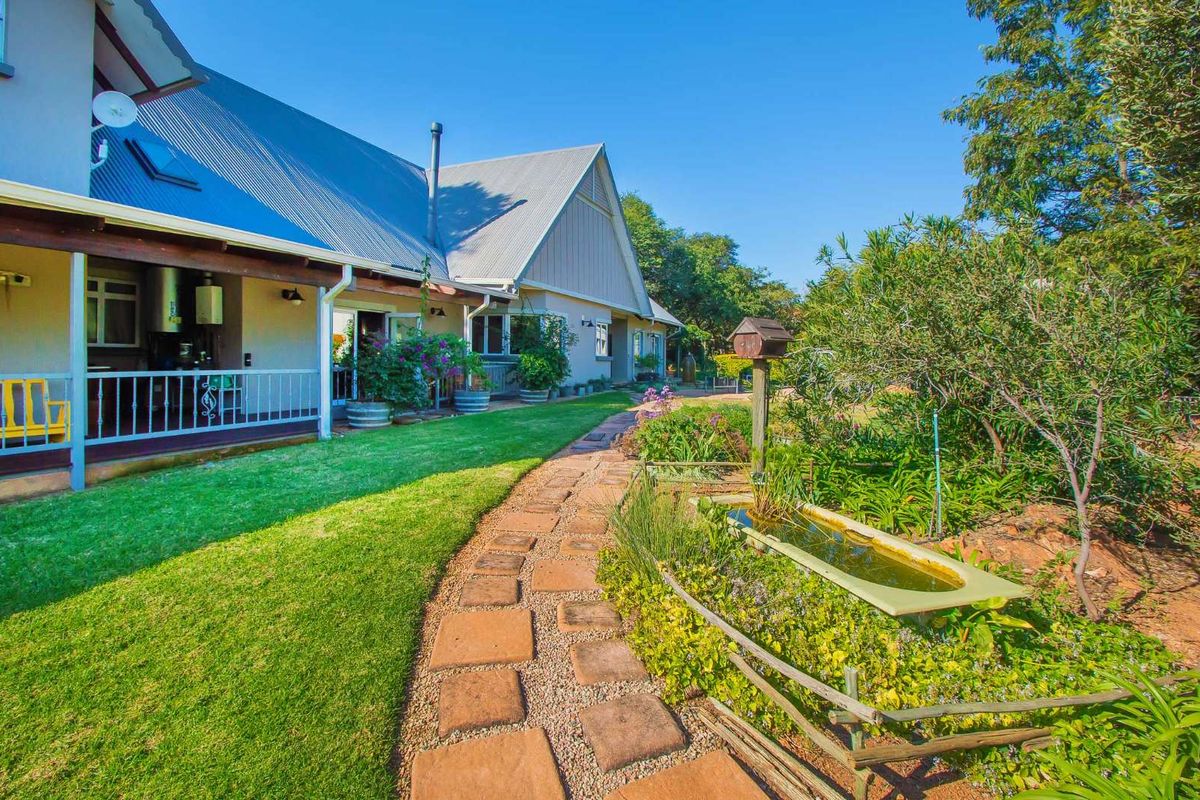 House For Sale in Chancliff AH - Photo 3