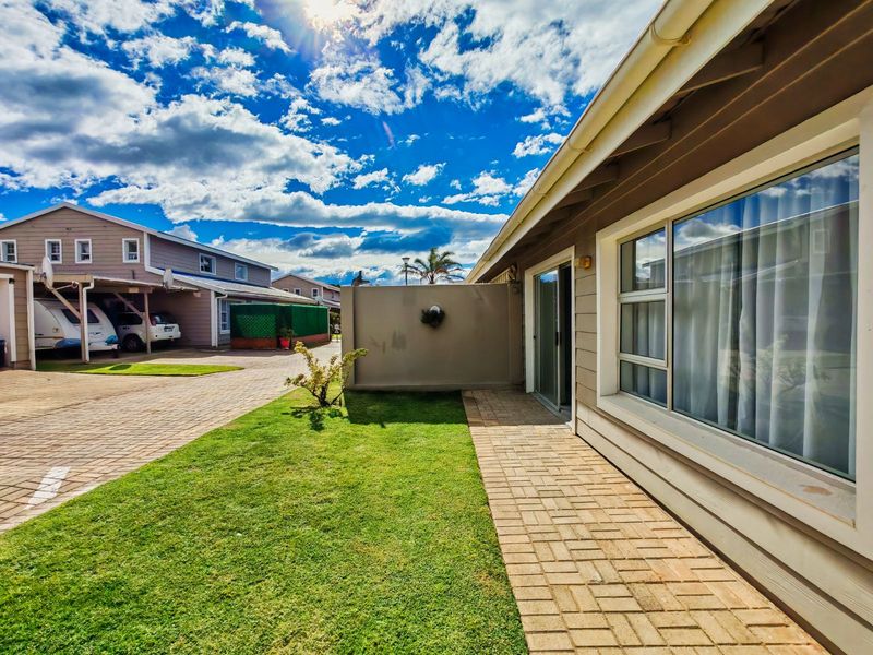 Townhouse For Sale in Hartenbos Central - Photo 5