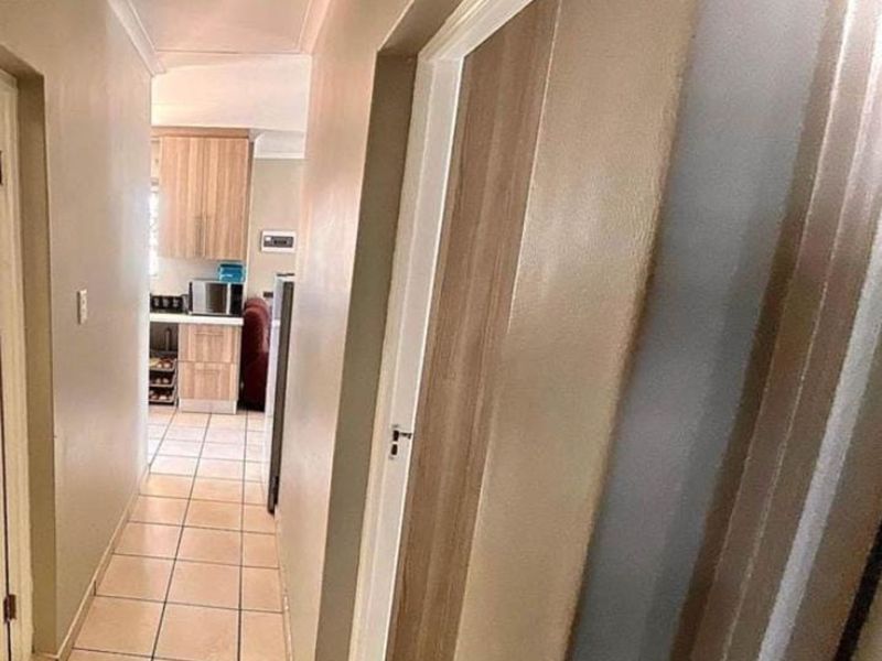 House For Sale in Southern Gateway - Photo 3