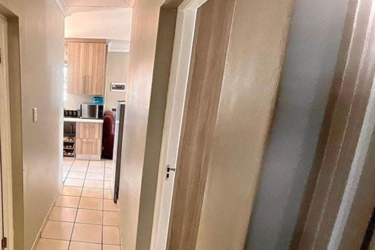 House For Sale in Southern Gateway - Photo 3