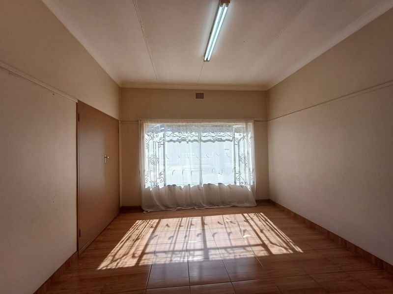 House For Sale in Wilkoppies - Photo 10