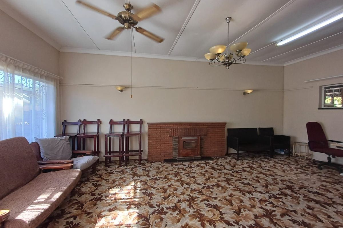 House For Sale in Wilkoppies - Photo 4