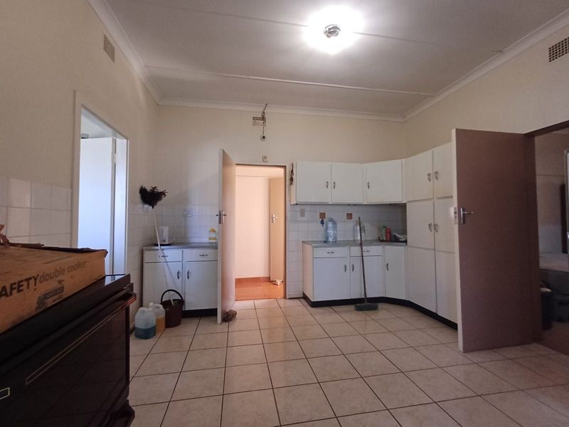 House For Sale in Wilkoppies - Photo 8