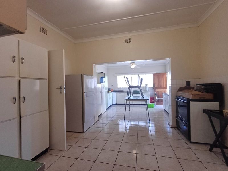 House For Sale in Wilkoppies - Photo 6
