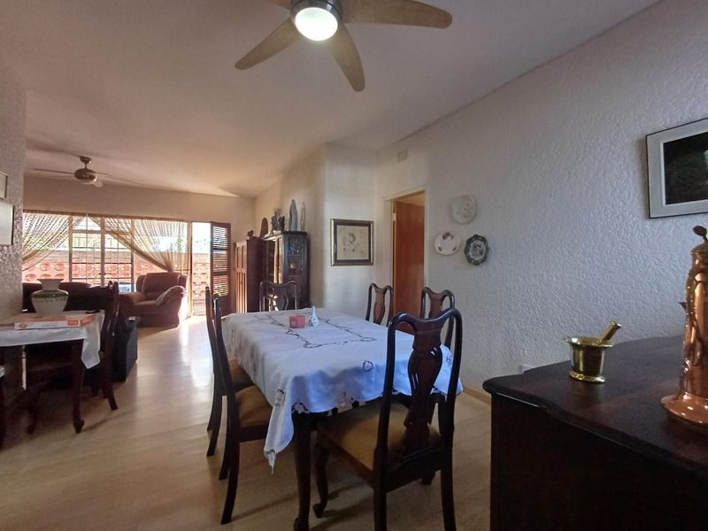 Townhouse For Sale in Flamwood - Photo 8