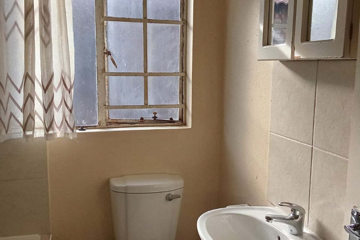 House For Sale in Klipfontein - Photo 4