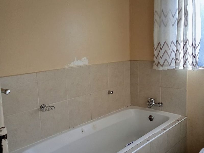 House For Sale in Klipfontein - Photo 3
