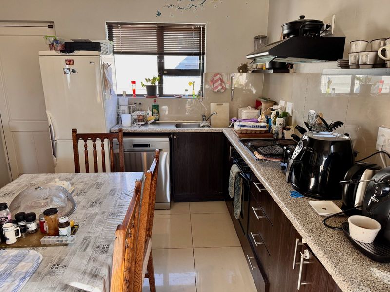 House For Sale in Muizenberg Central - Photo 5