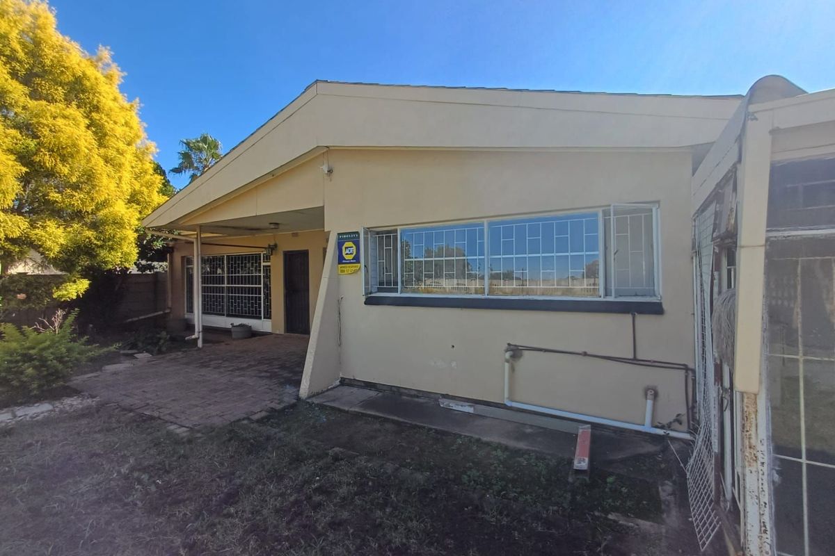 House For Sale in Meiringspark - Photo 2