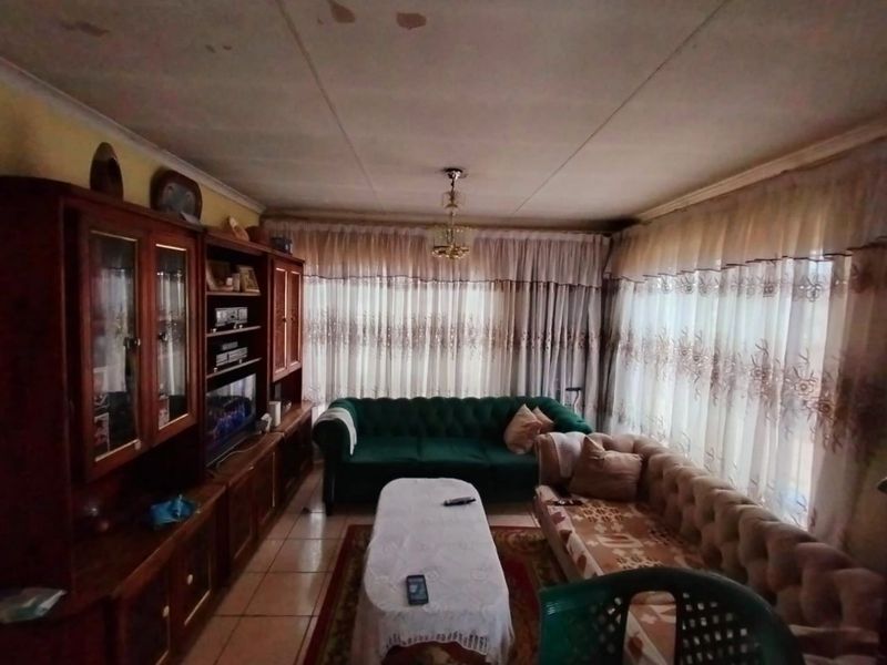 House For Sale in Mamelodi East - Photo 6