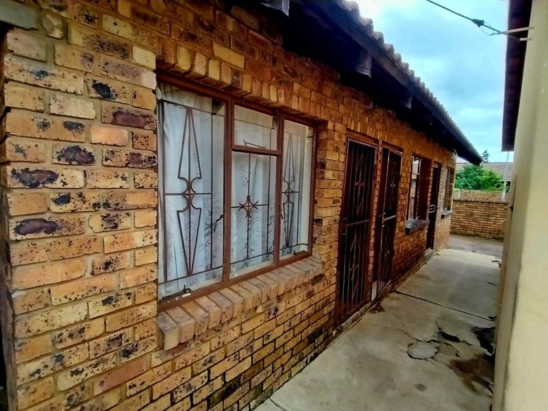 House For Sale in Mamelodi East - Photo 5