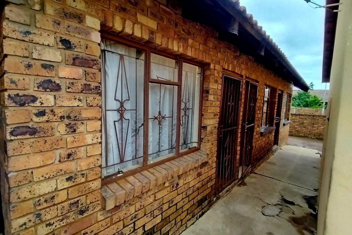 House For Sale in Mamelodi East - Photo 5