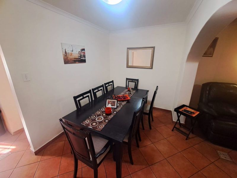 House For Sale in Eersterust - Photo 5