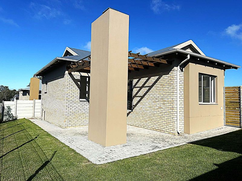 Townhouse For Sale in Hansmoeskraal AH - Photo 3