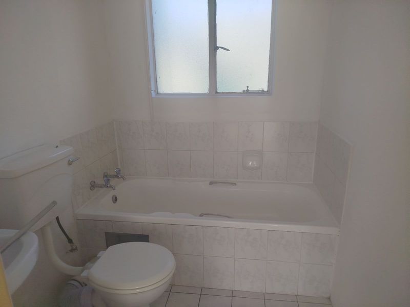 Apartment For Sale in Northgate - Photo 8