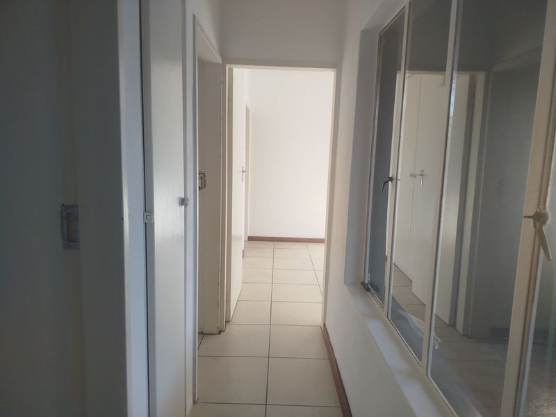 Apartment For Sale in Northgate - Photo 5