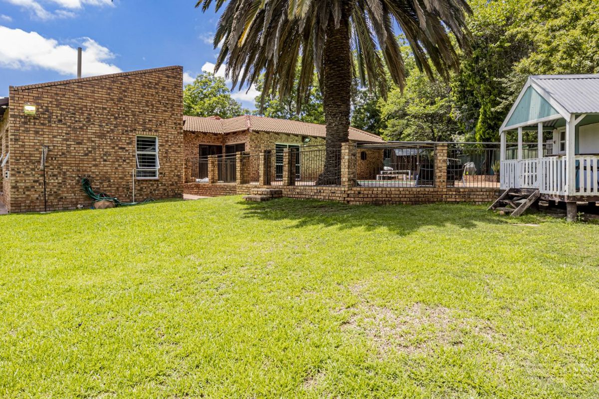 House For Sale in Malanshof - Photo 2