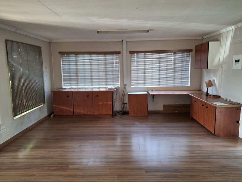 House For Sale in Annlin - Photo 6