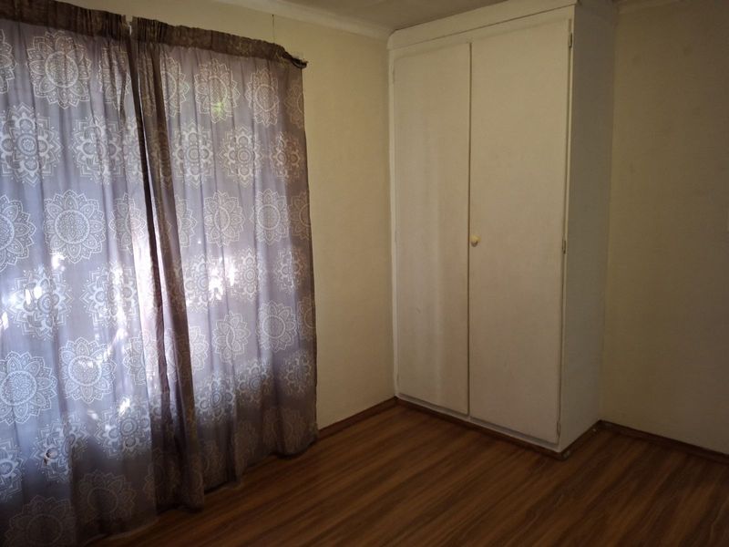 House For Sale in Annlin - Photo 5