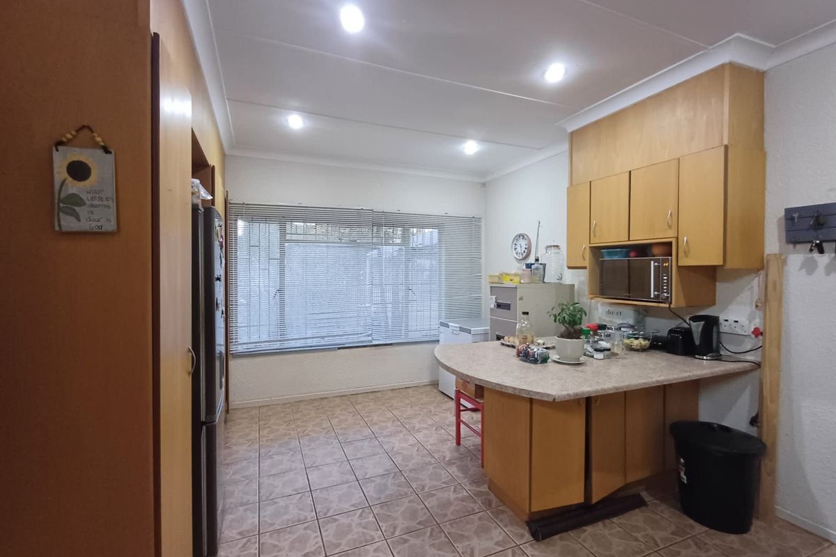 House For Sale in Meiringspark Ext 2 - Photo 4