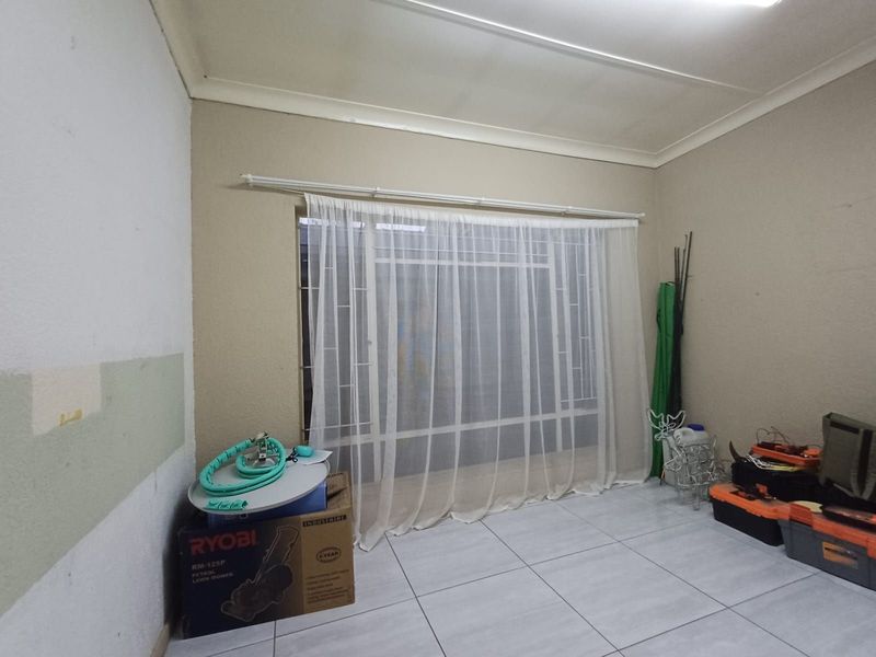 House For Sale in Meiringspark Ext 2 - Photo 10