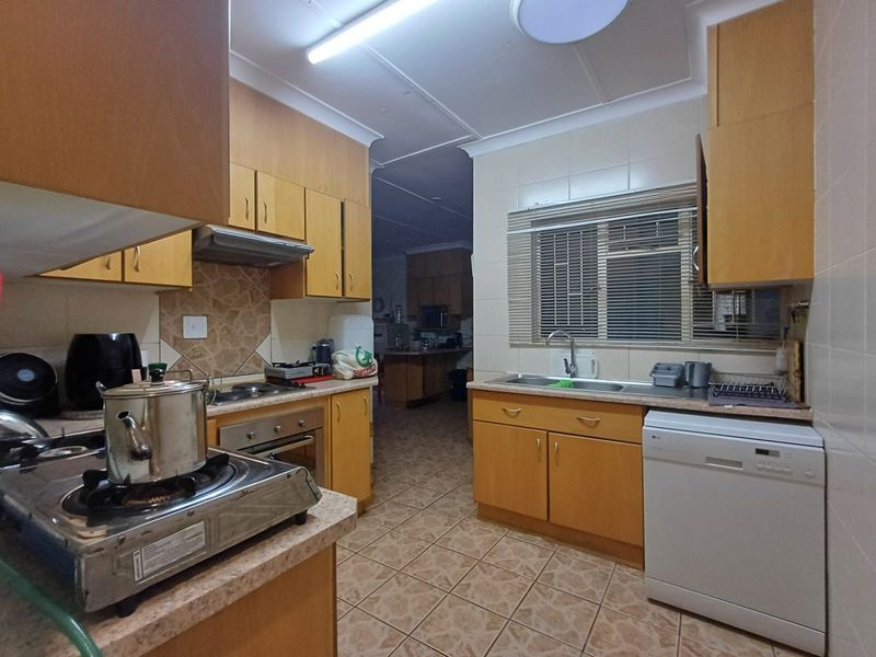 House For Sale in Meiringspark Ext 2 - Photo 7