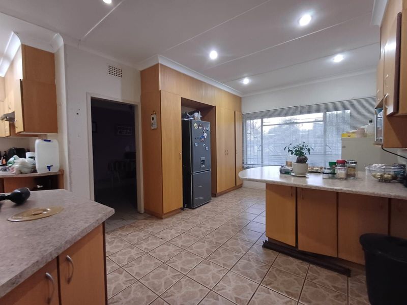 House For Sale in Meiringspark Ext 2 - Photo 5