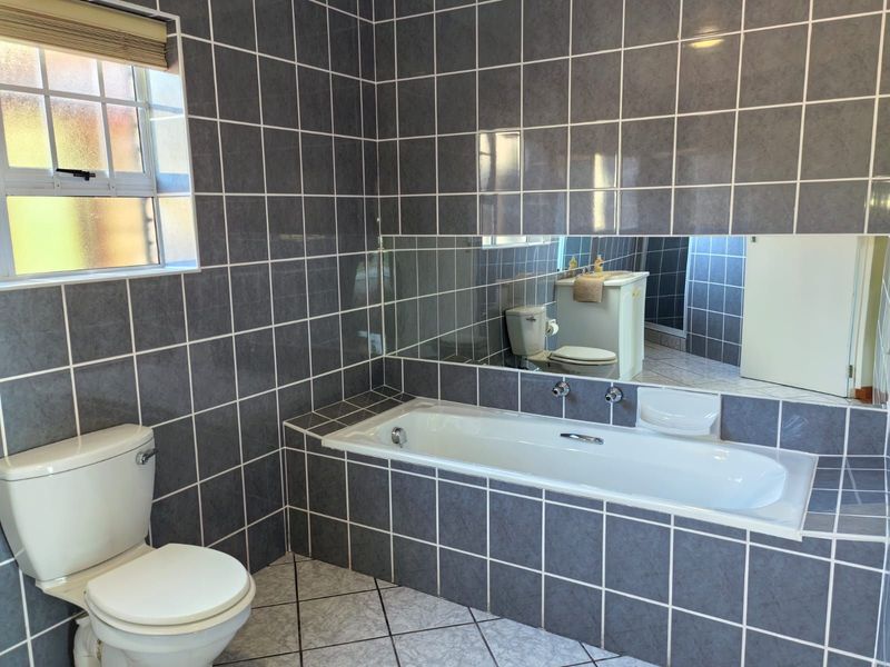 House For Sale in Dana Bay - Photo 10