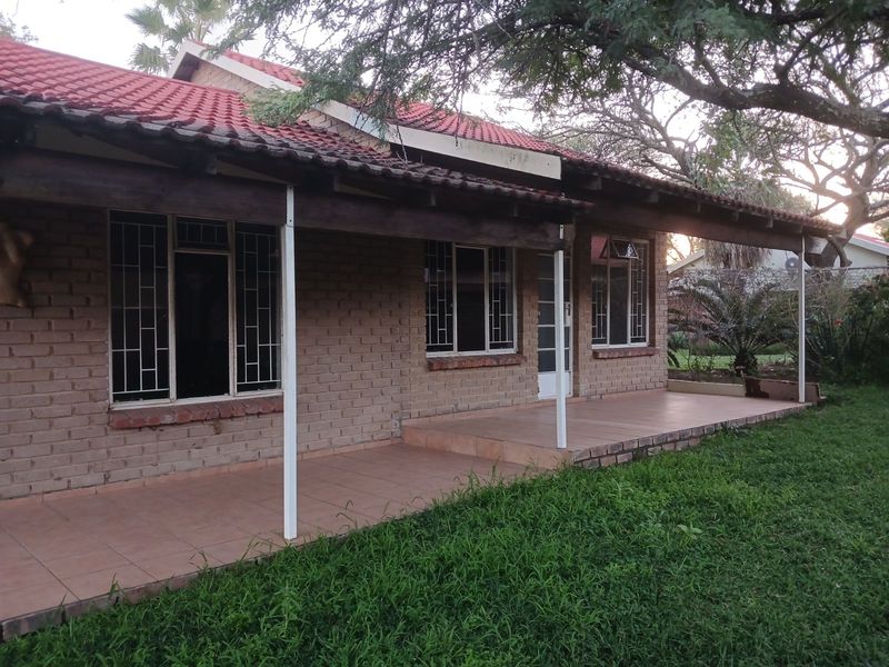 Townhouse For Sale in Bela Bela Central - Photo 4