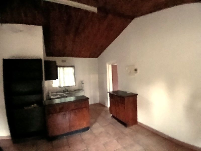 Townhouse For Sale in Bela Bela Central - Photo 6