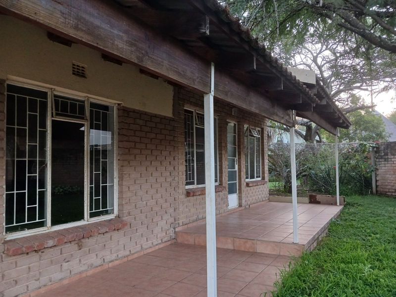 Townhouse For Sale in Bela Bela Central - Photo 3