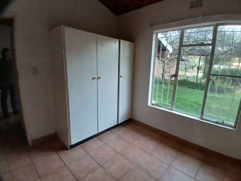 Townhouse For Sale in Bela Bela Central - Photo 9