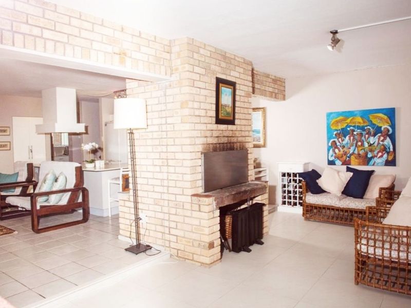 House For Sale in Ferreira Town - Photo 7