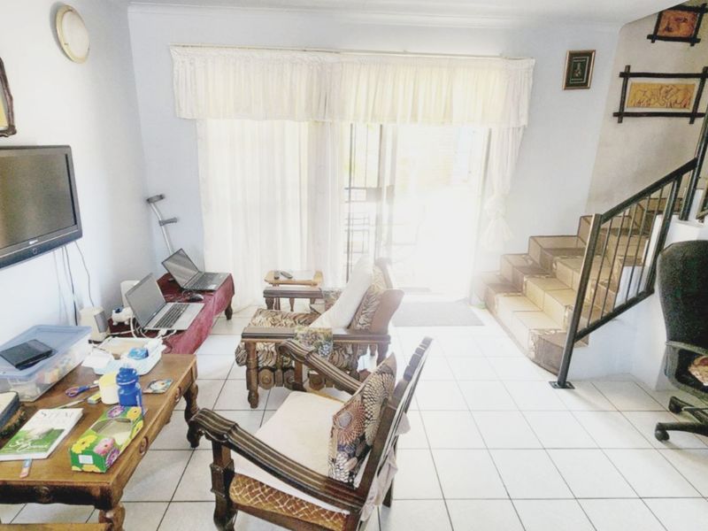 Townhouse For Sale in Die Hoewes - Photo 10