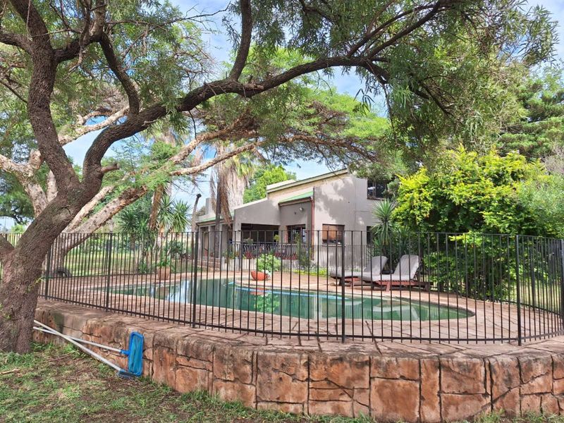 Farm For Sale in Pretoria North - Photo 2