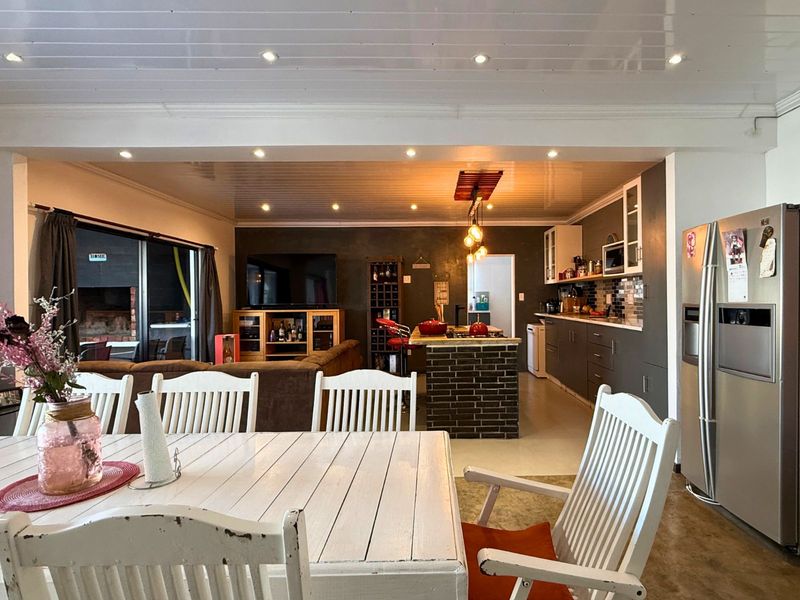 House For Sale in Franskraal - Photo 5