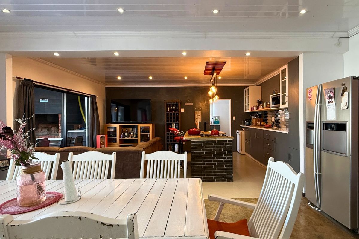 House For Sale in Franskraal - Photo 5