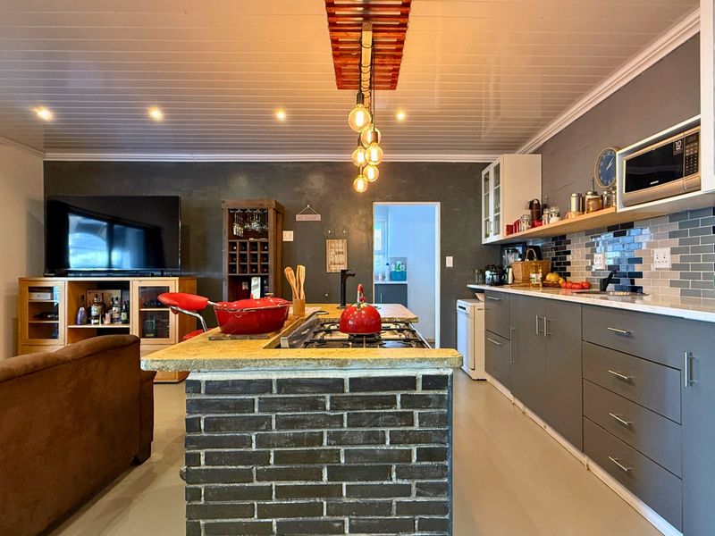 House For Sale in Franskraal - Photo 9