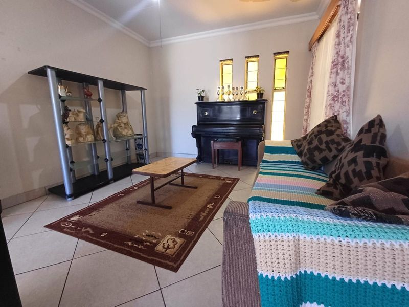 House For Sale in Stilfontein Ext 4 - Photo 10