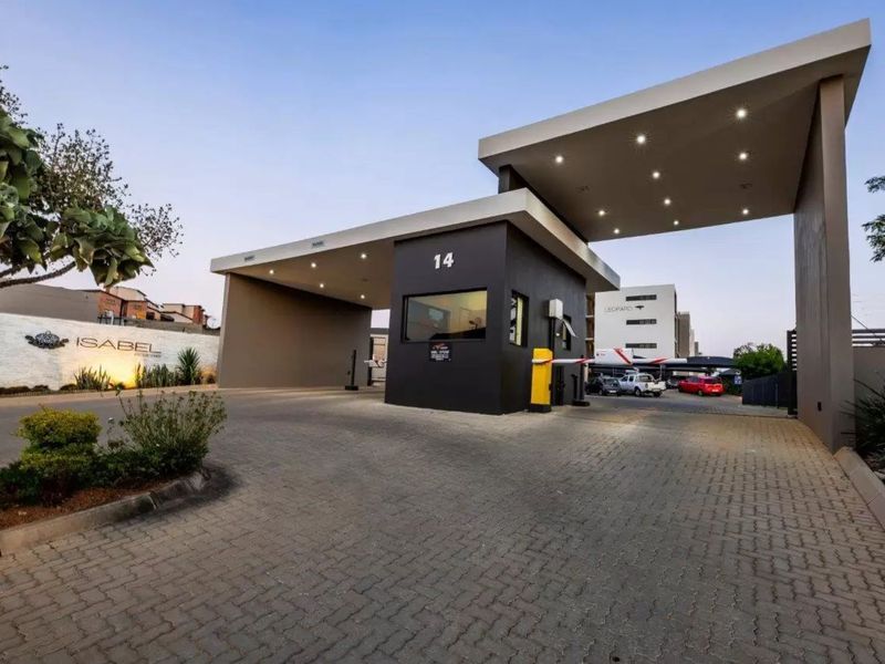 Apartment For Sale in North Riding - Photo 2