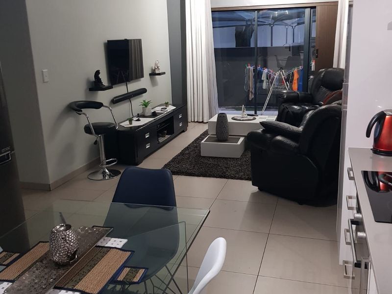 Apartment For Sale in North Riding - Photo 8