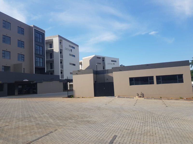 Apartment For Sale in North Riding - Photo 5