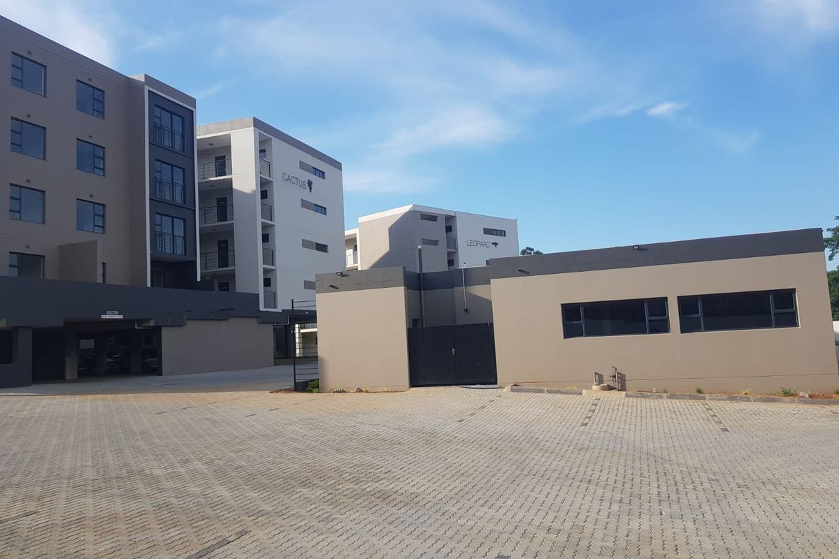 Apartment For Sale in North Riding - Photo 5